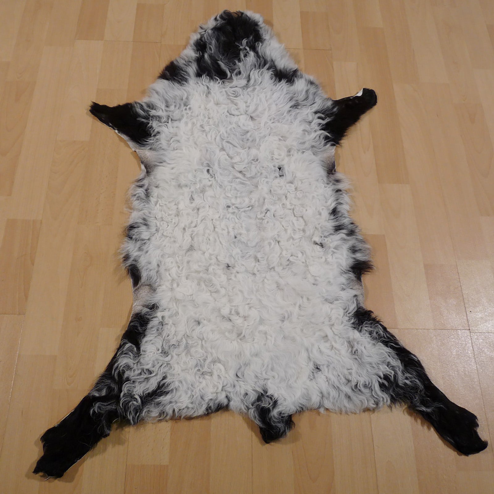 Gotlandfell weiss - schwarz 95x70cm #12902