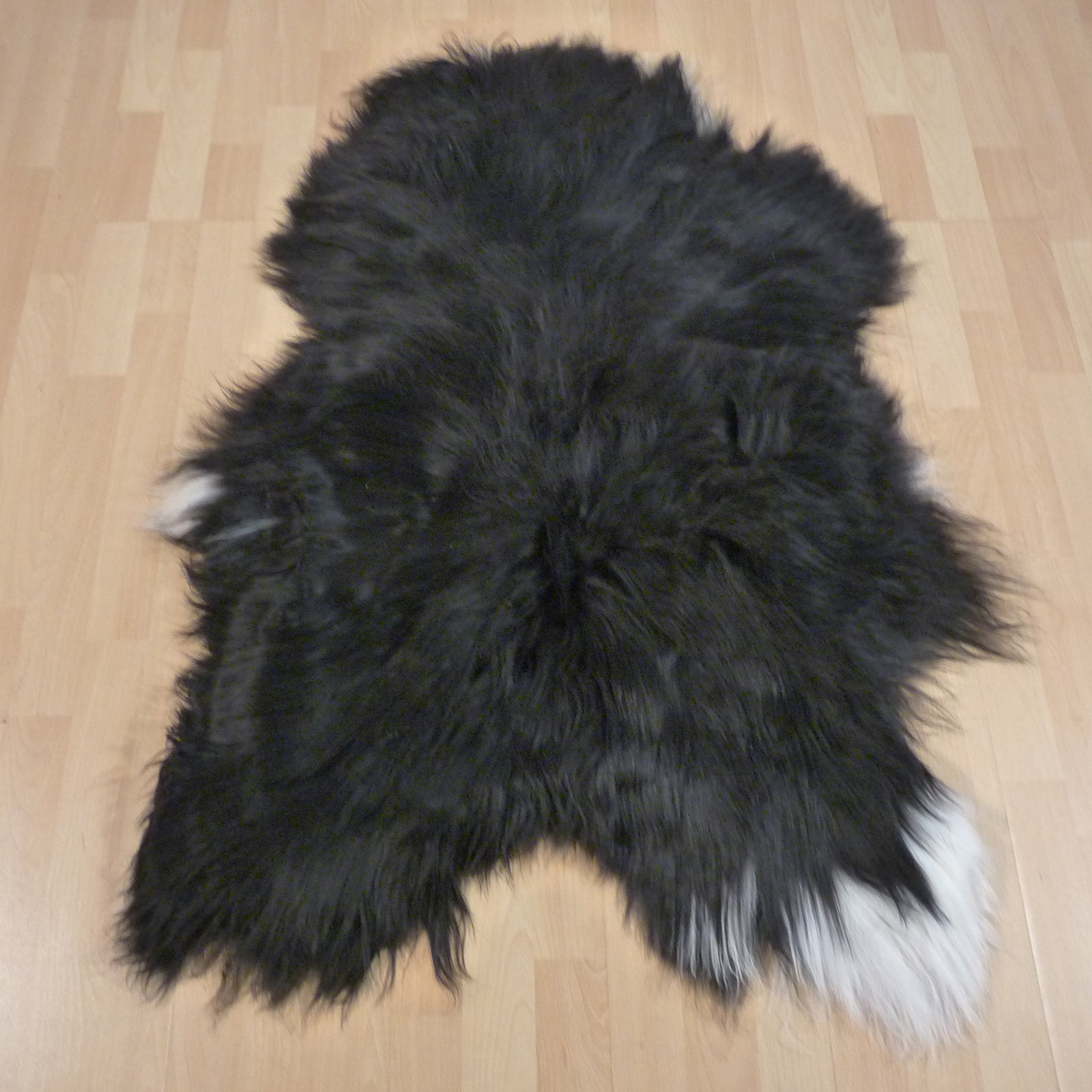 Exklusives Unikat Islandschaffell schwarz - weiß 125x85cm #14789