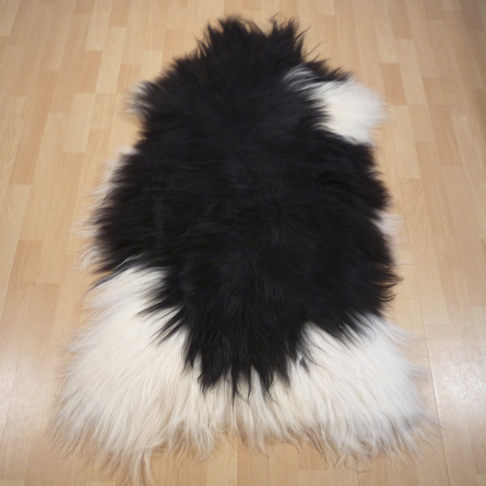 Exklusives Unikat Islandschaffell schwarz - weiß 140x90cm #14893