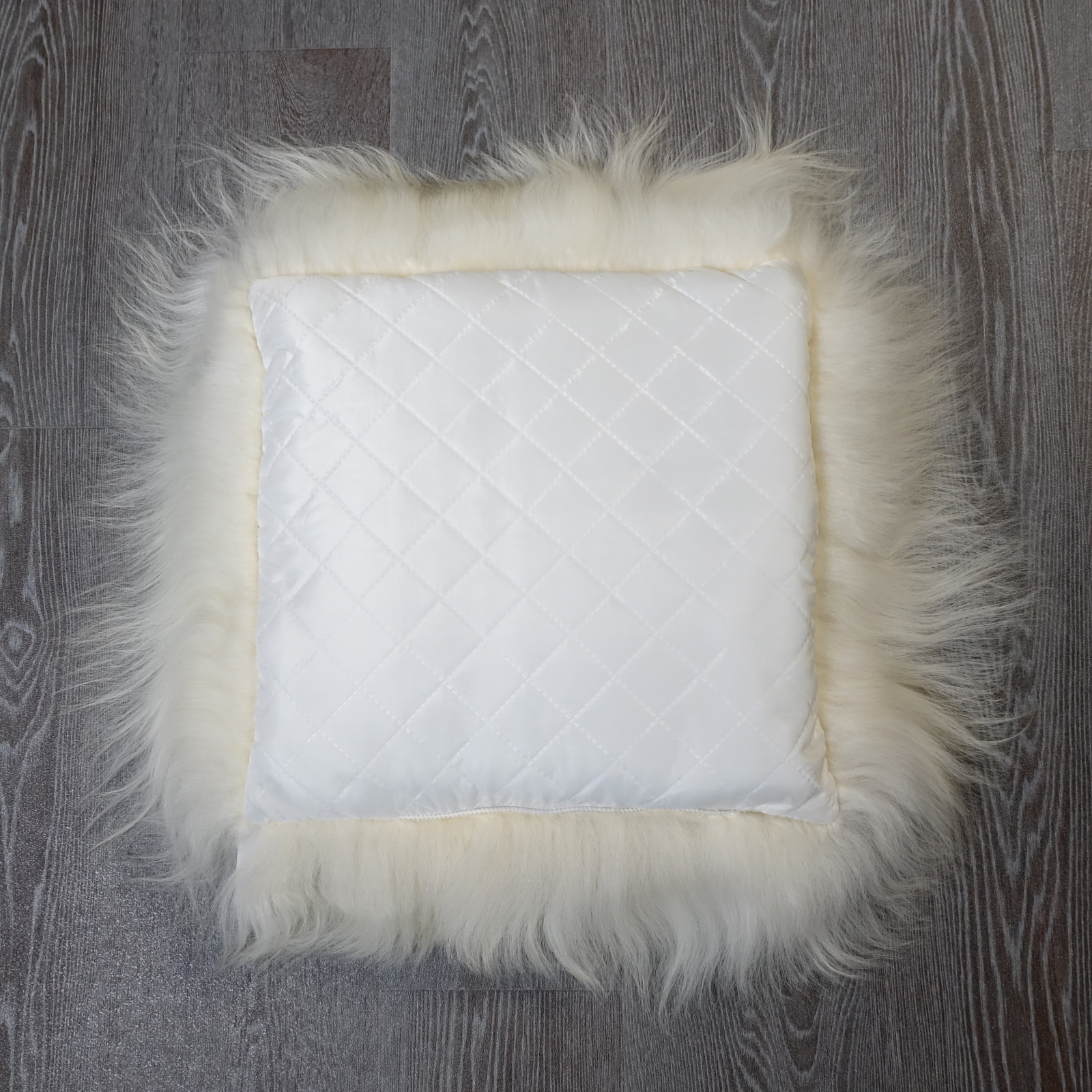 MEIWITT® Schaffellkissen Kissen aus echtem Island-Schaffell weiss
