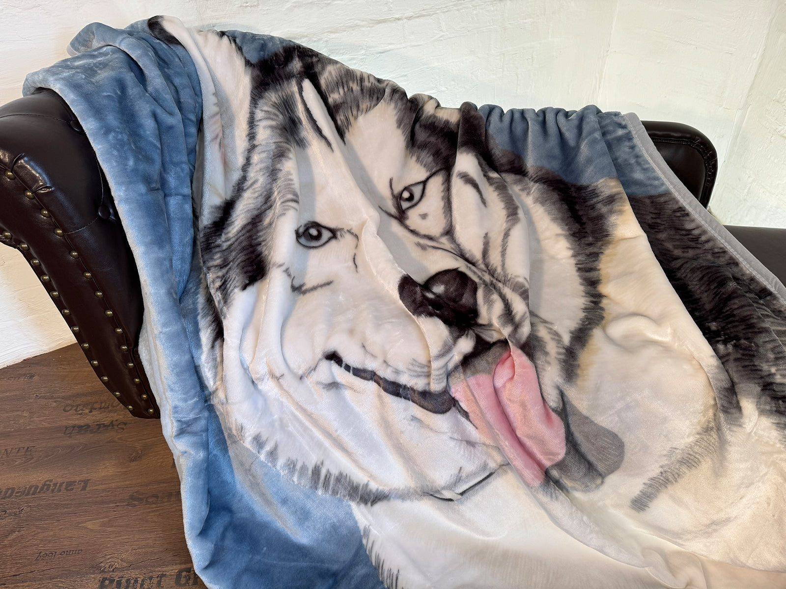 Kuscheldecke Tagesdecke Wohndecke Tiermotiv 1 Husky blau