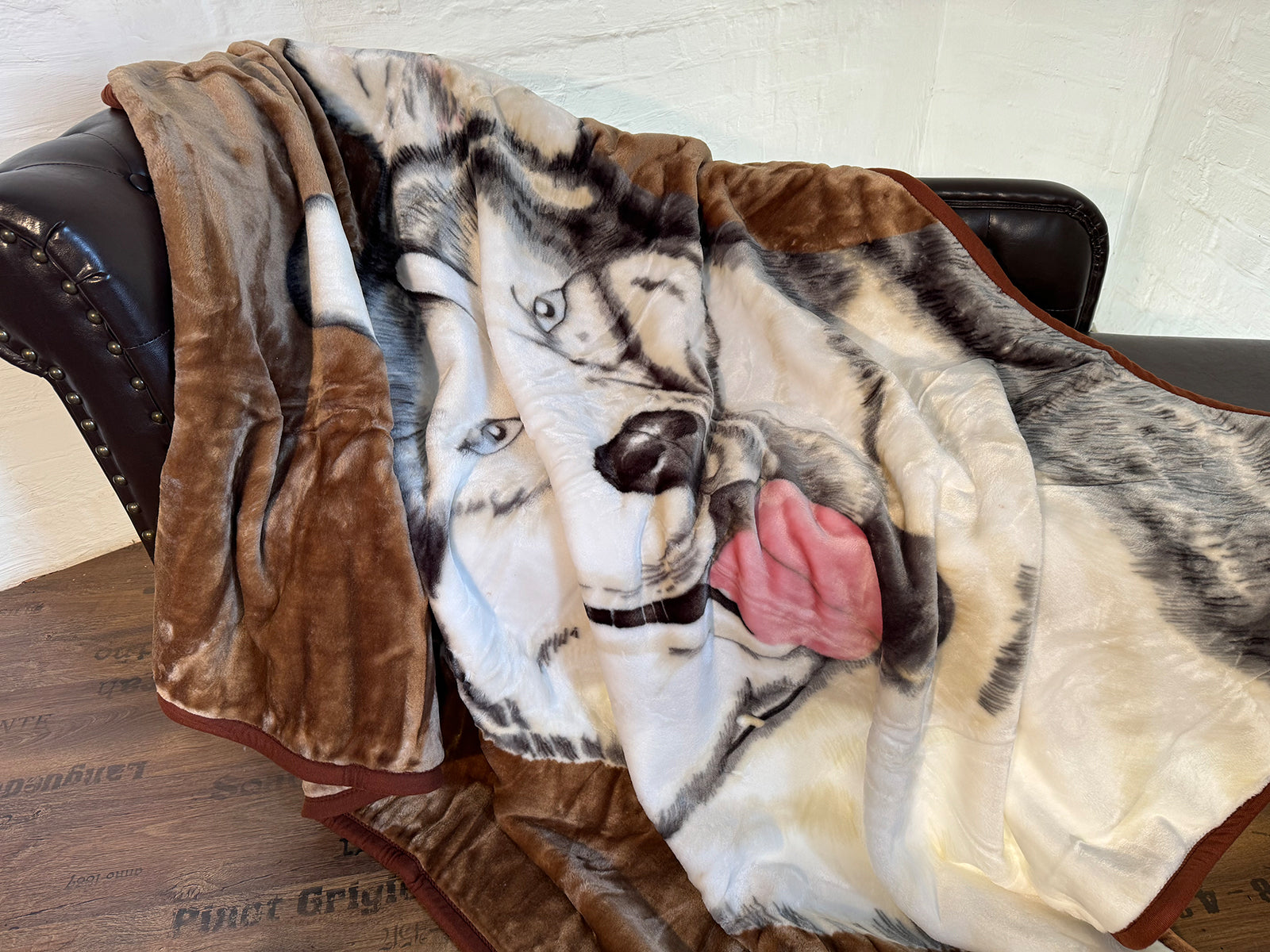 Kuscheldecke Tagesdecke Wohndecke Tiermotiv 1 Husky braun