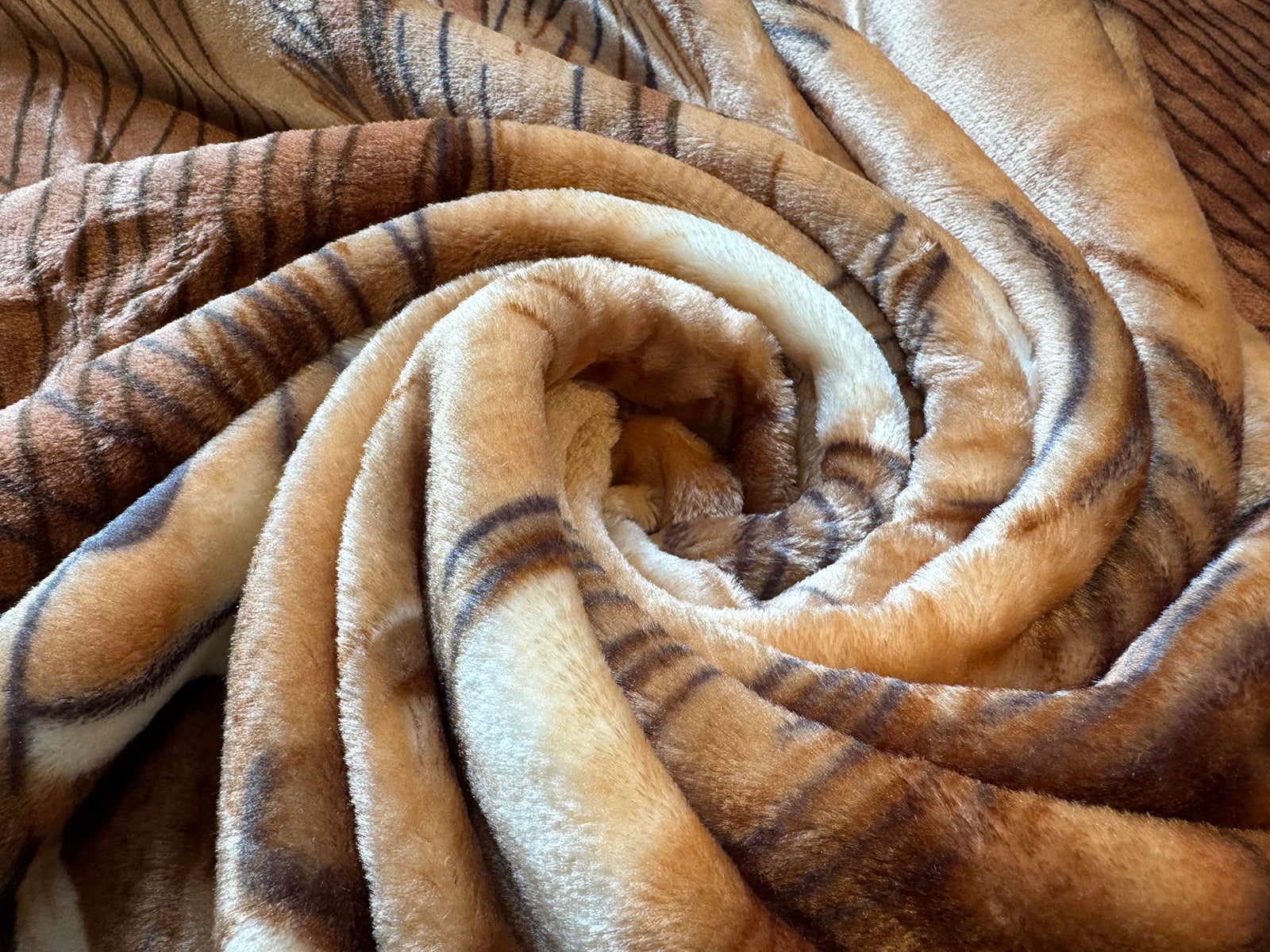 Kuscheldecke Tagesdecke Wohndecke Tiermotiv Löwe