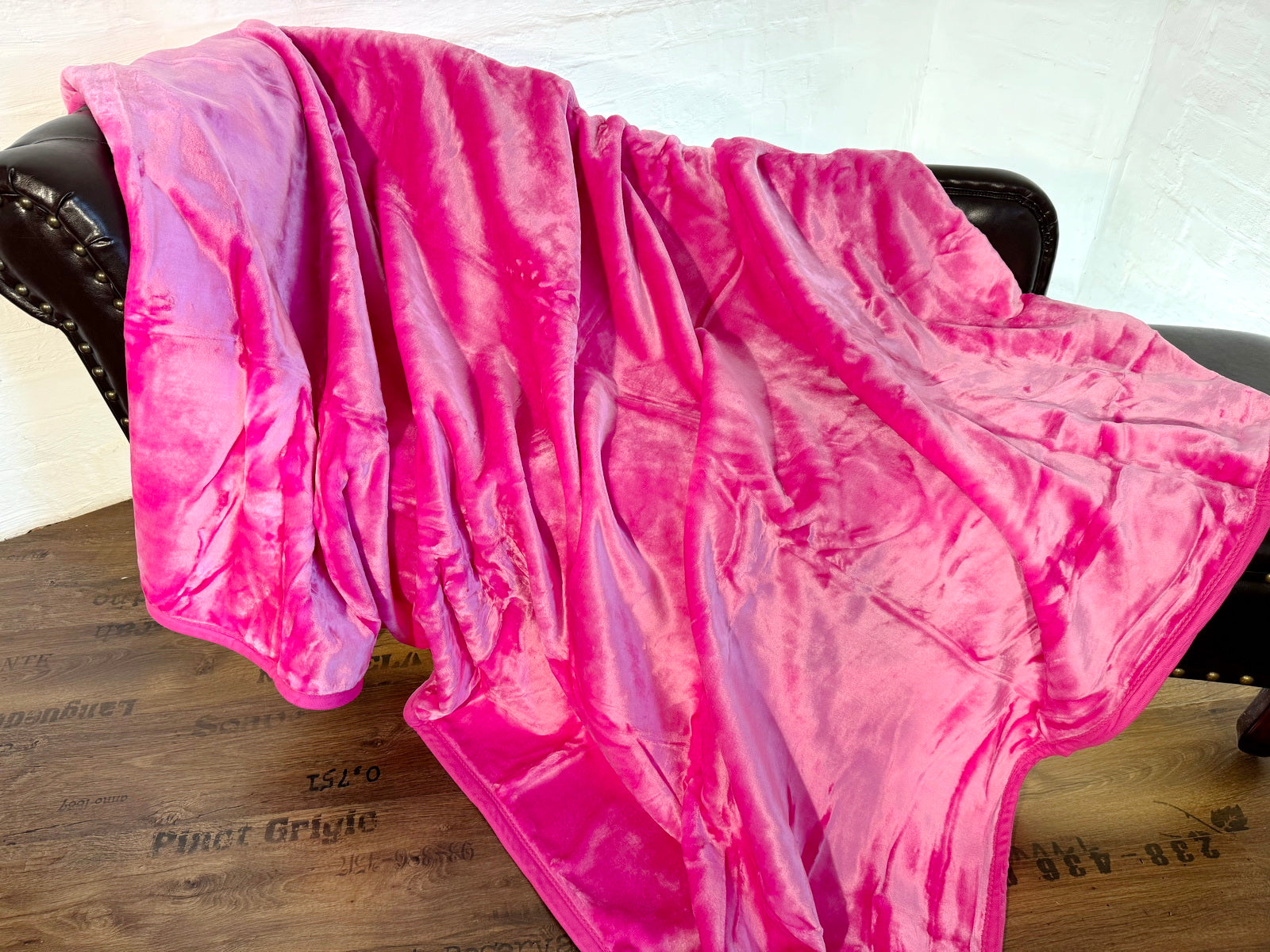 Kuscheldecke Tagesdecke Wohndecke im Glanz-Design pink 160x200cm