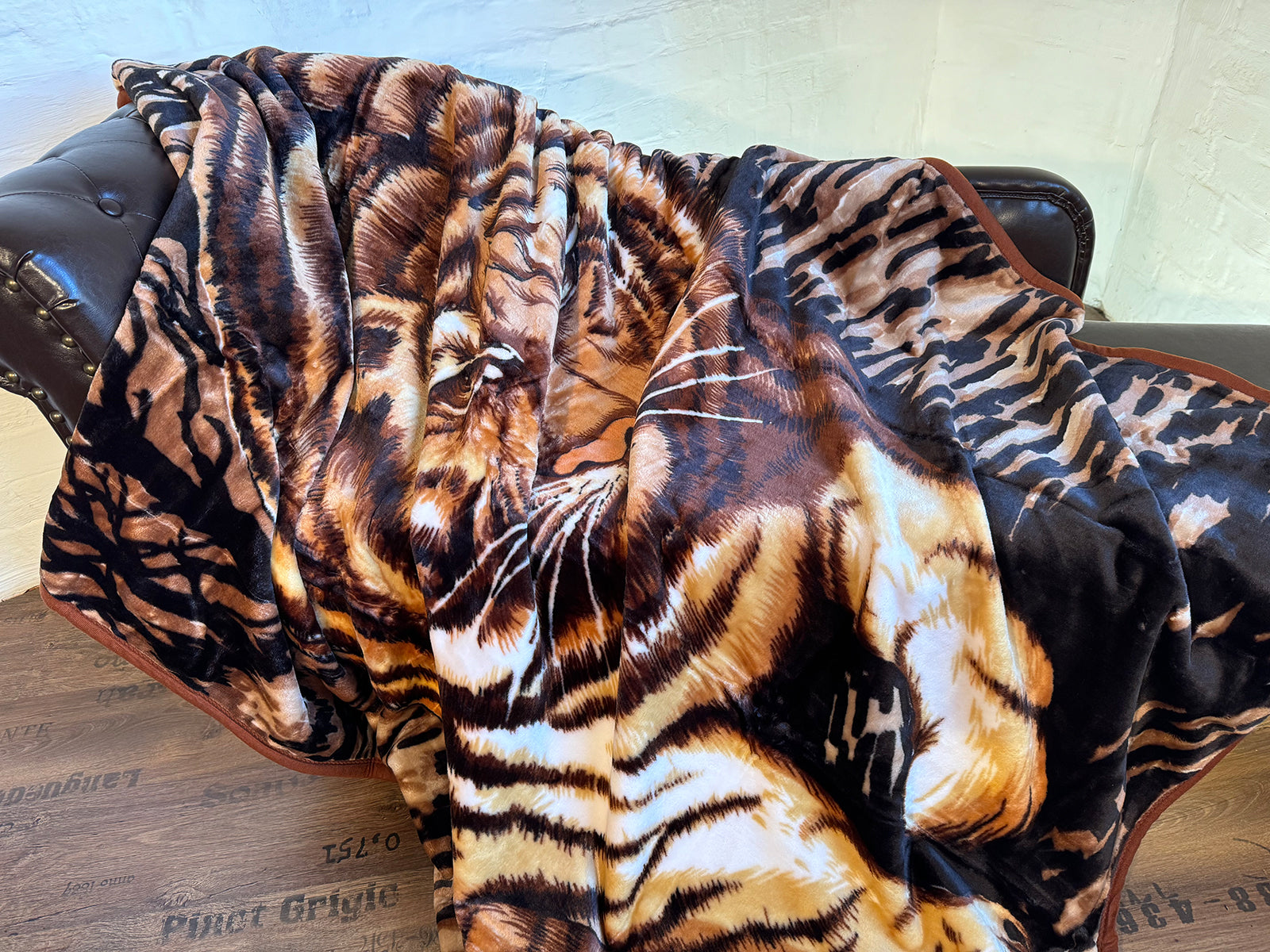 Kuscheldecke Tagesdecke Wohndecke Tiermotiv Tiger