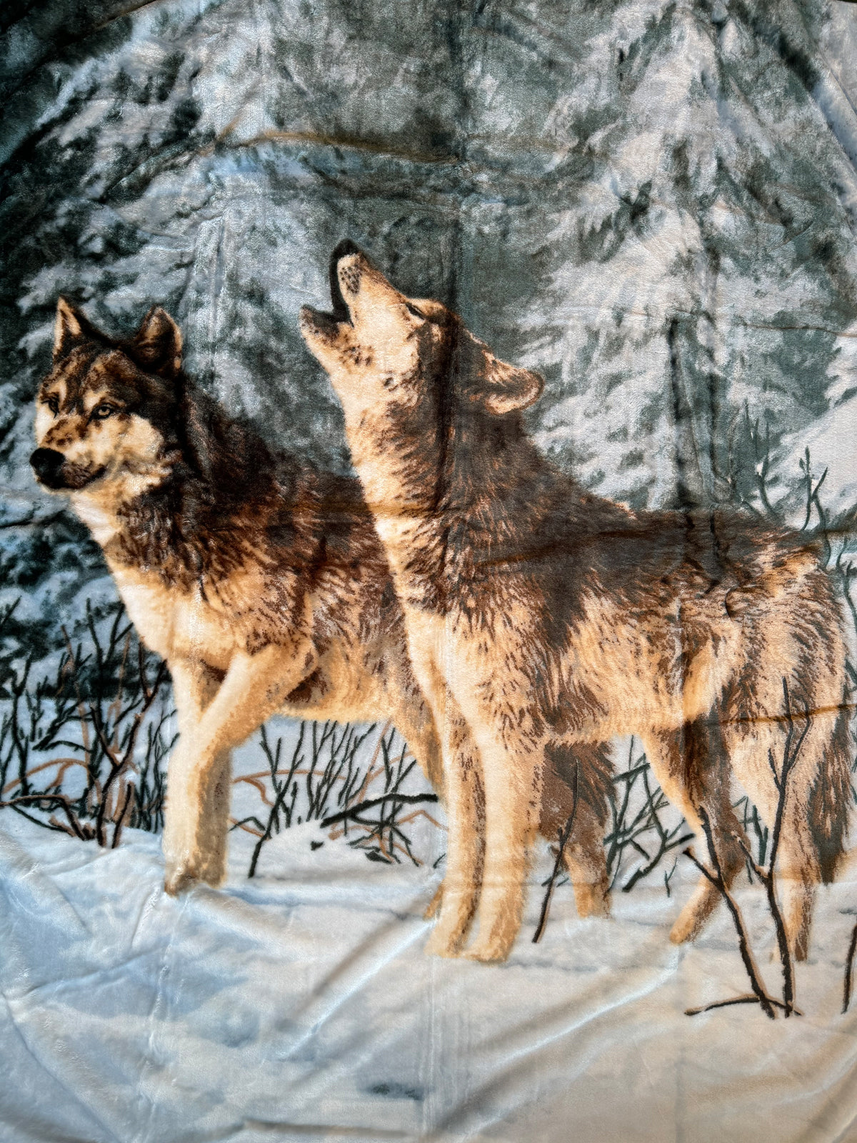 Kuscheldecke Tagesdecke Wohndecke Tiermotiv Winter Wolf