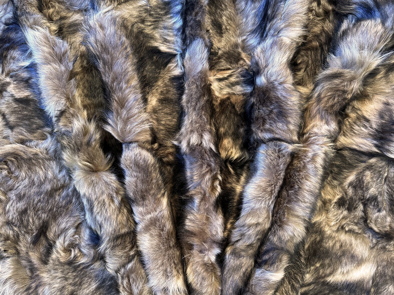 Echter Pelzläufer PL-184 Fellläufer Lammfellläufer 160x60cm braun schwarz geflammt