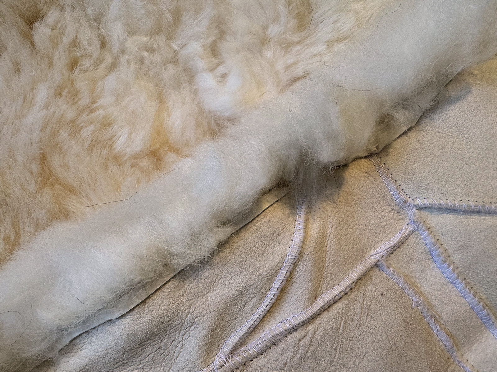 Echter Pelzläufer PL-275 Fellläufer Lammfellläufer 160x60cm creme weiß