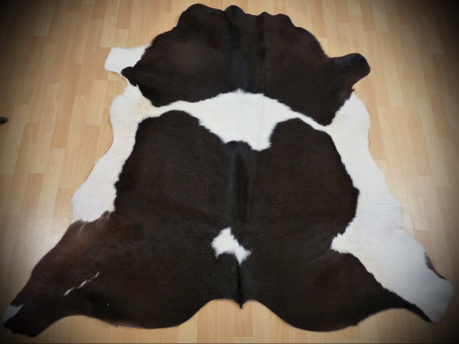 Kuhfell weiss - braun 155x165cm #700