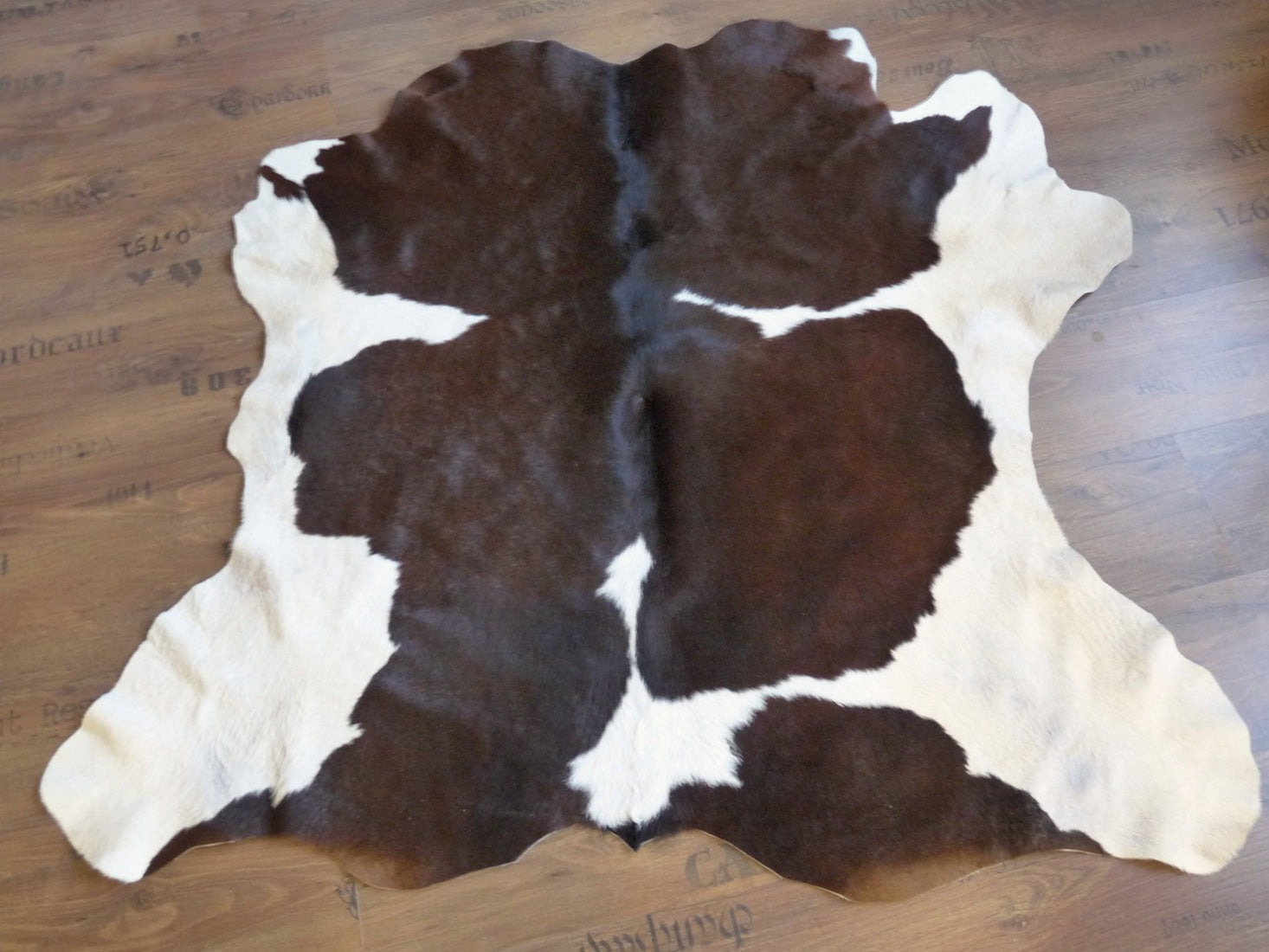 Kuhfell weiss - braun 130x136cm #804