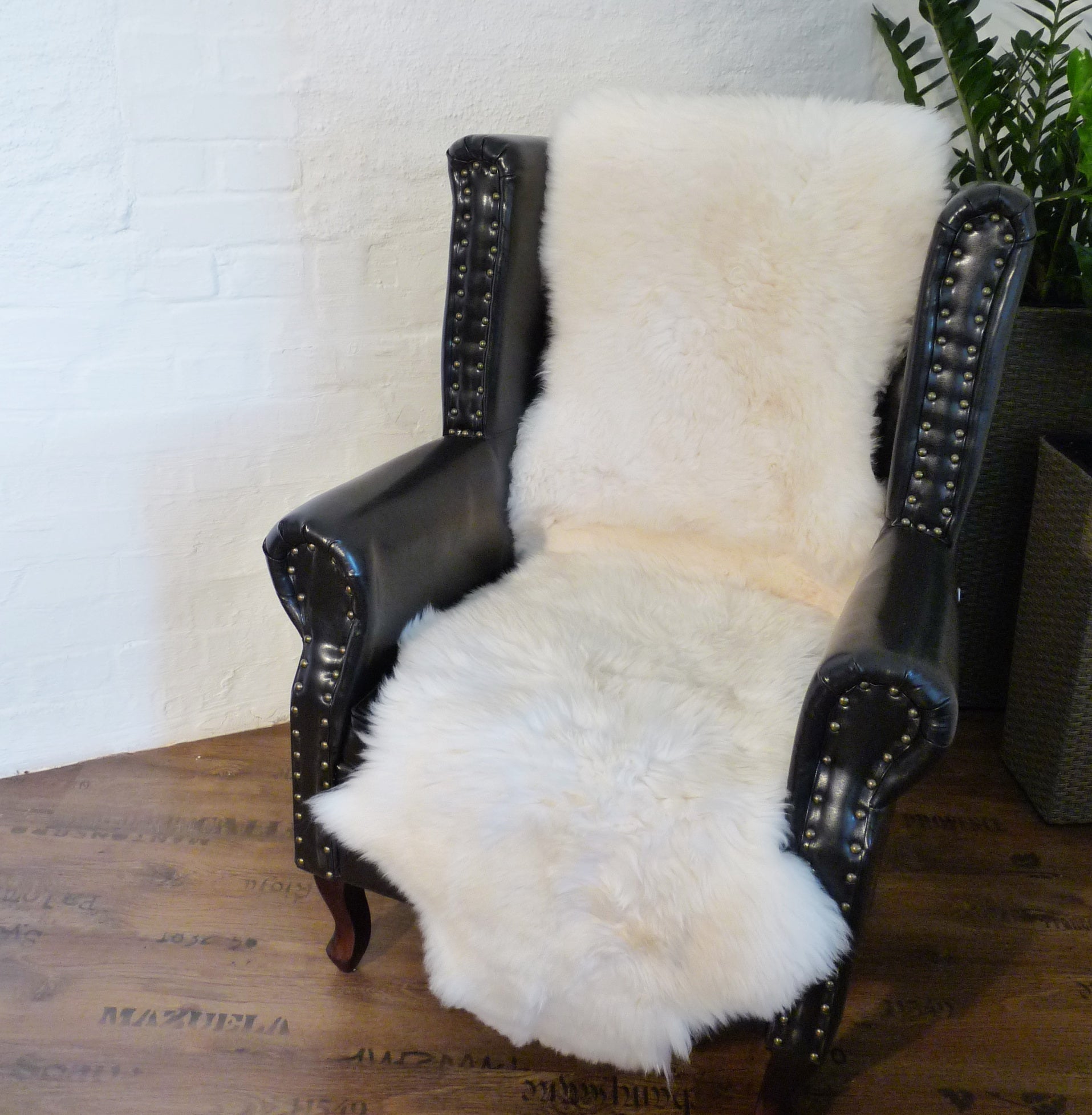 MEIWITT® Schaffell Sesselschoner ohne Armlehnen weiss