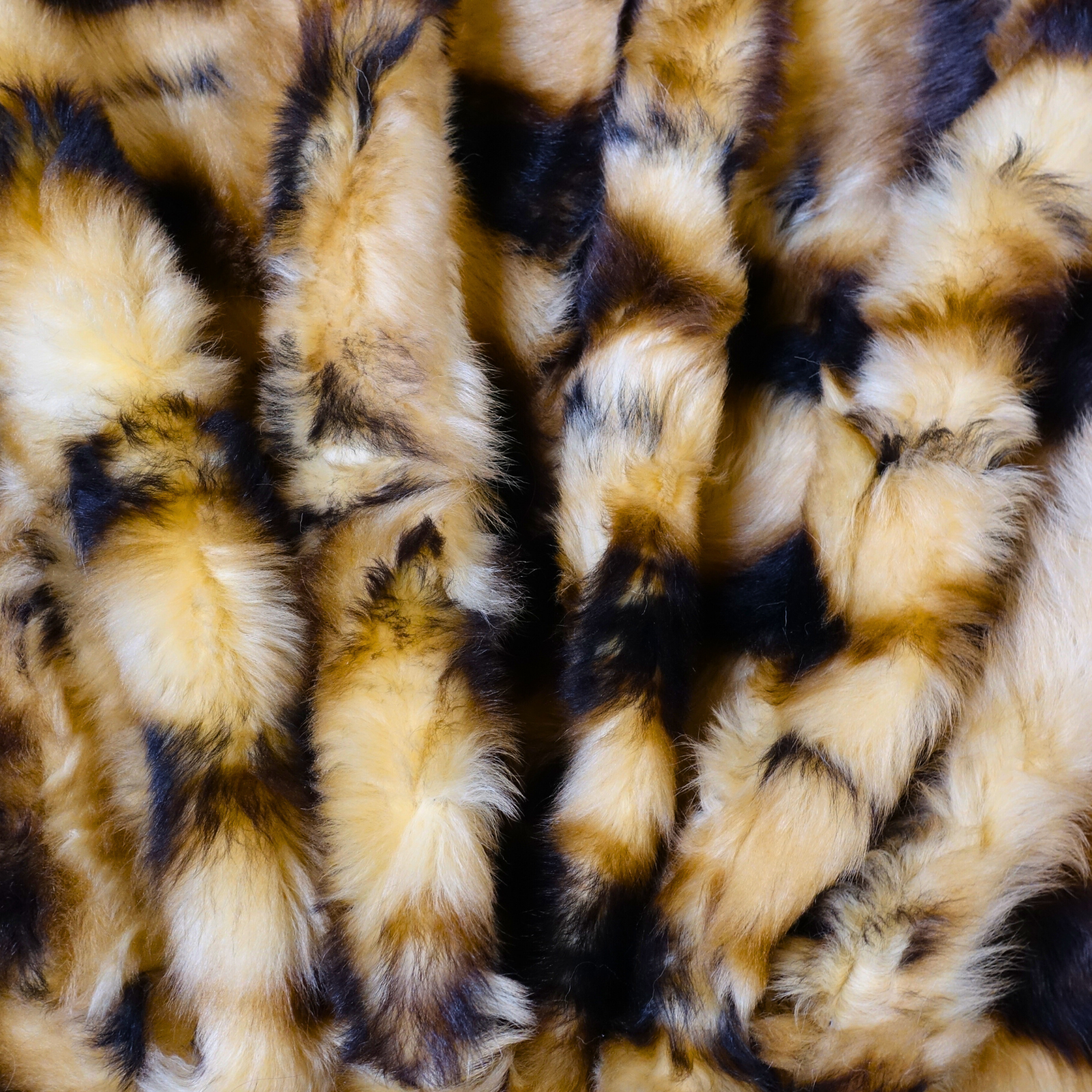 Echter Pelzläufer PL-279 Fellläufer Lammfellläufer 160x60cm blond - schwarz