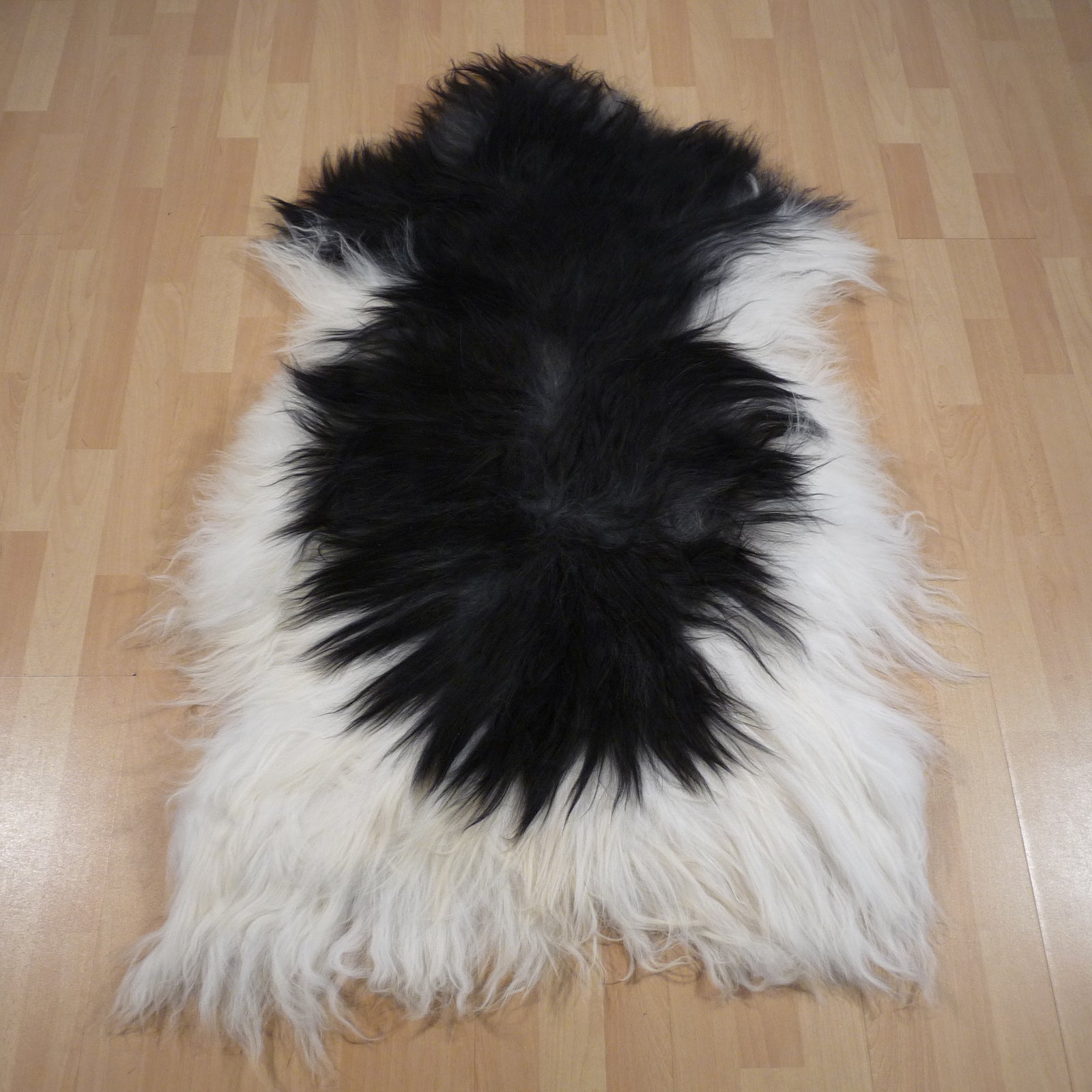 Exklusives Unikat Islandschaffell schwarz - weiß 140x95cm #14970