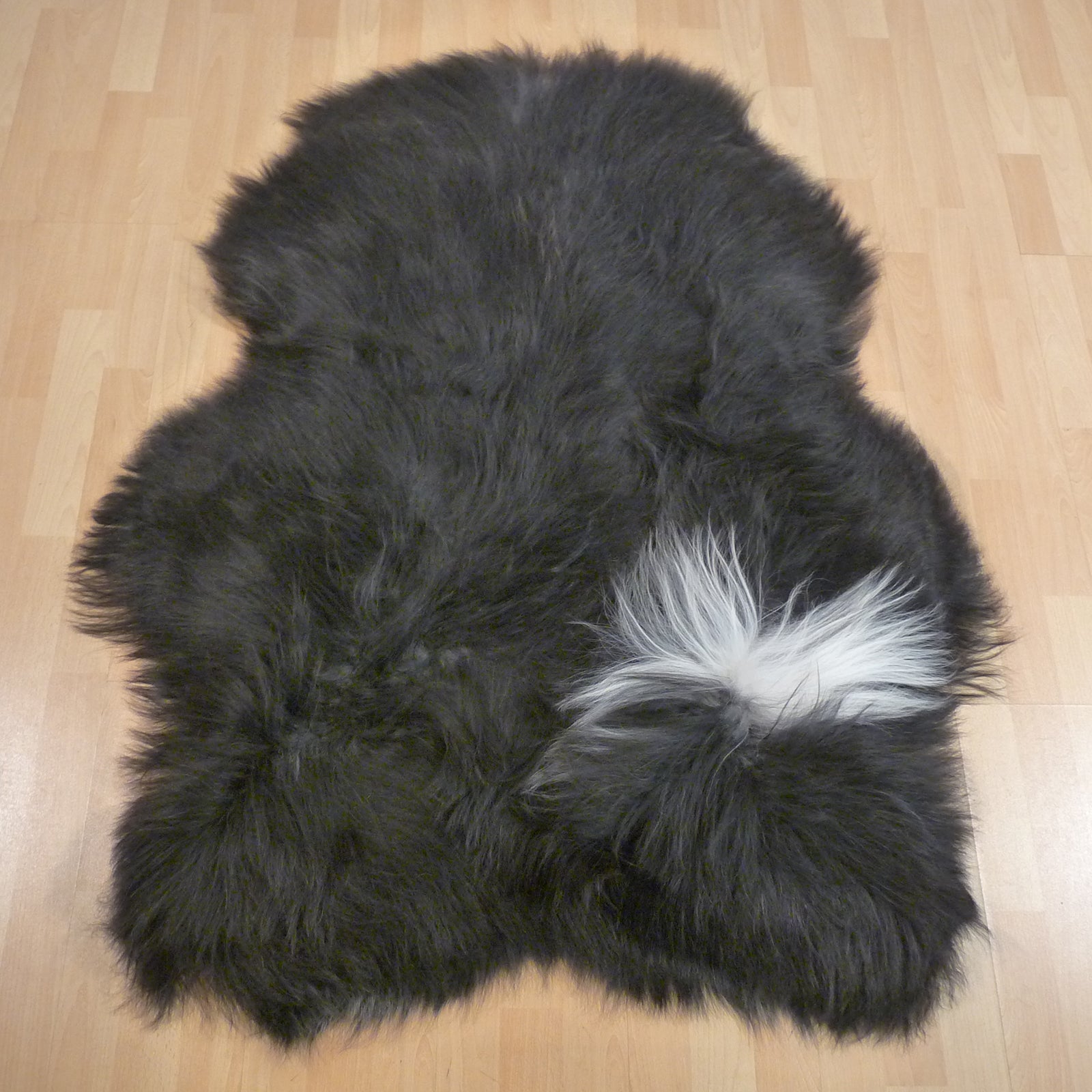 Exklusives Unikat Islandschaffell weiß - schwarz - braun 130x100cm #15809