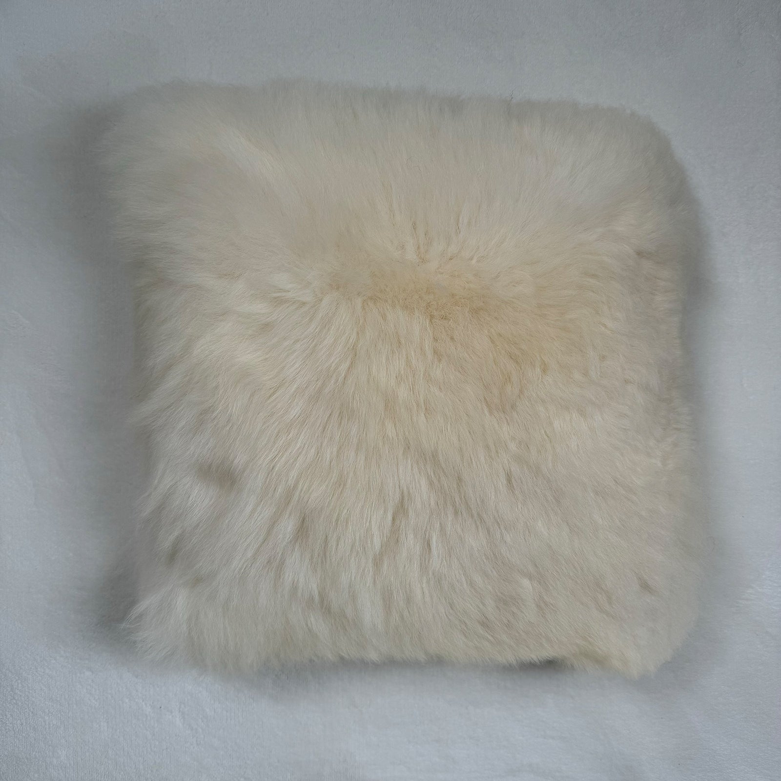 MEIWITT® Schaffellkissen Kissen aus echtem Schaffell weiss