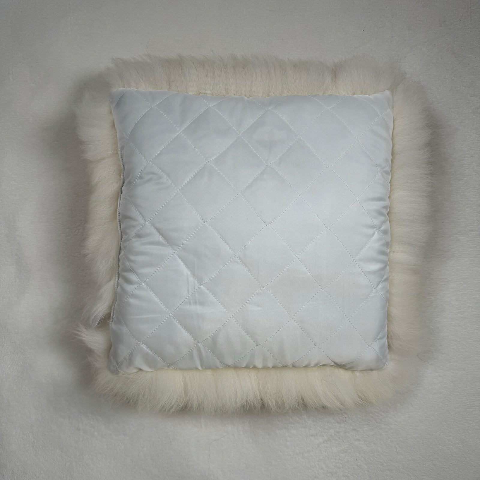MEIWITT® Schaffellkissen Kissen aus echtem Schaffell weiss