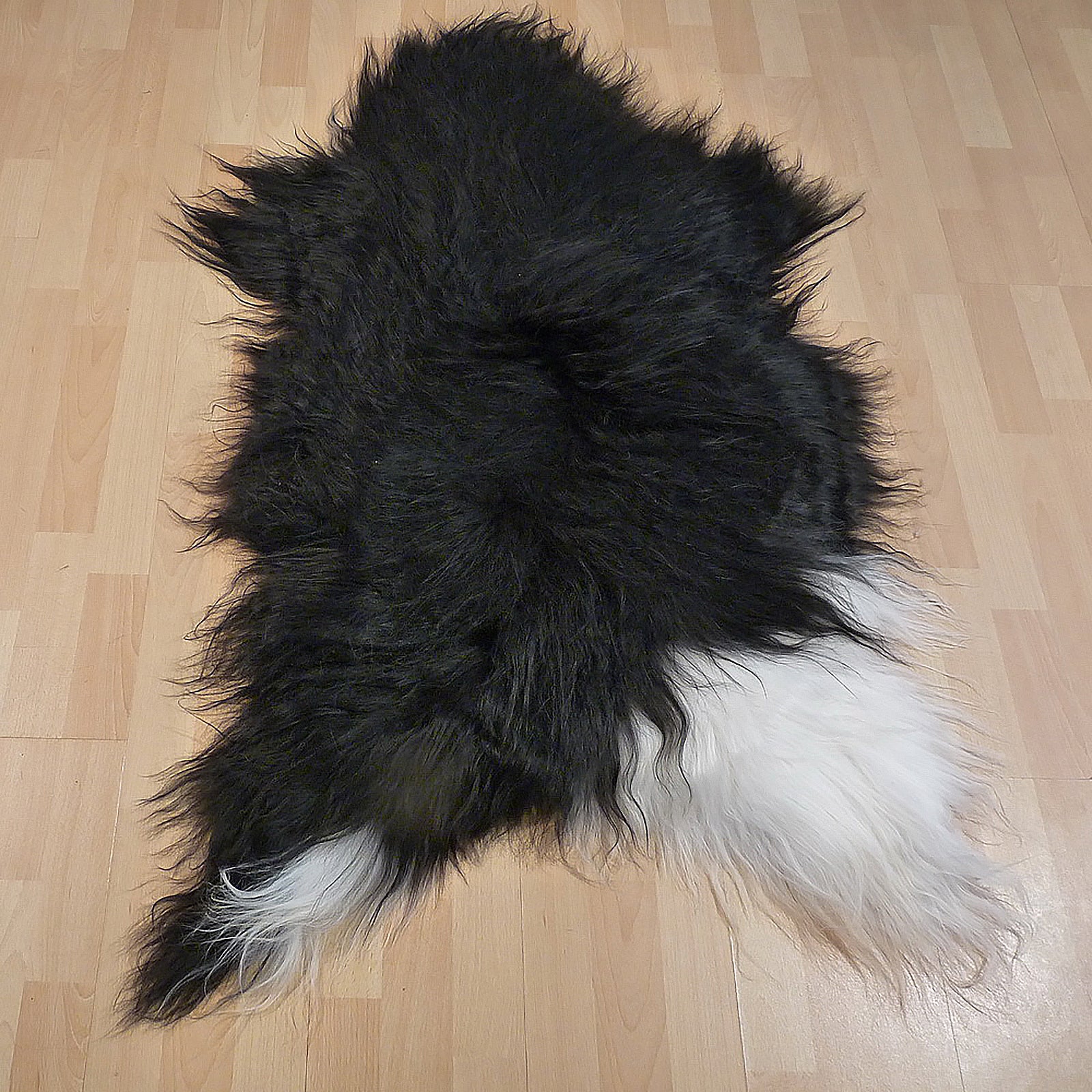 Exklusives Unikat Islandschaffell schwarz - weiß 120x75cm #14135