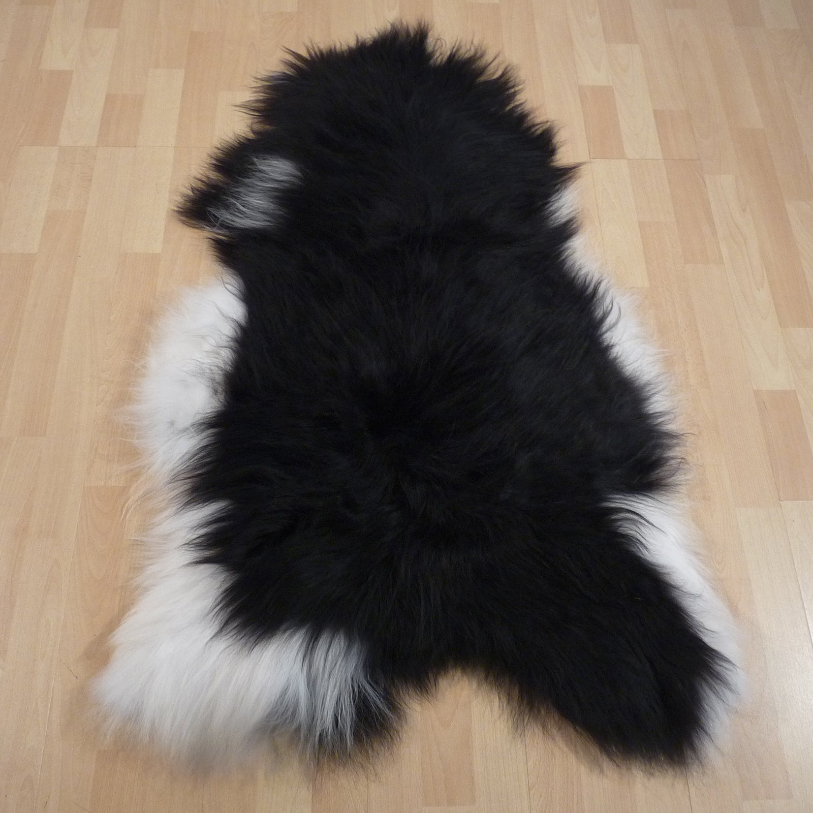 Exklusives Unikat Islandschaffell schwarz - weiß 130x80cm #15248
