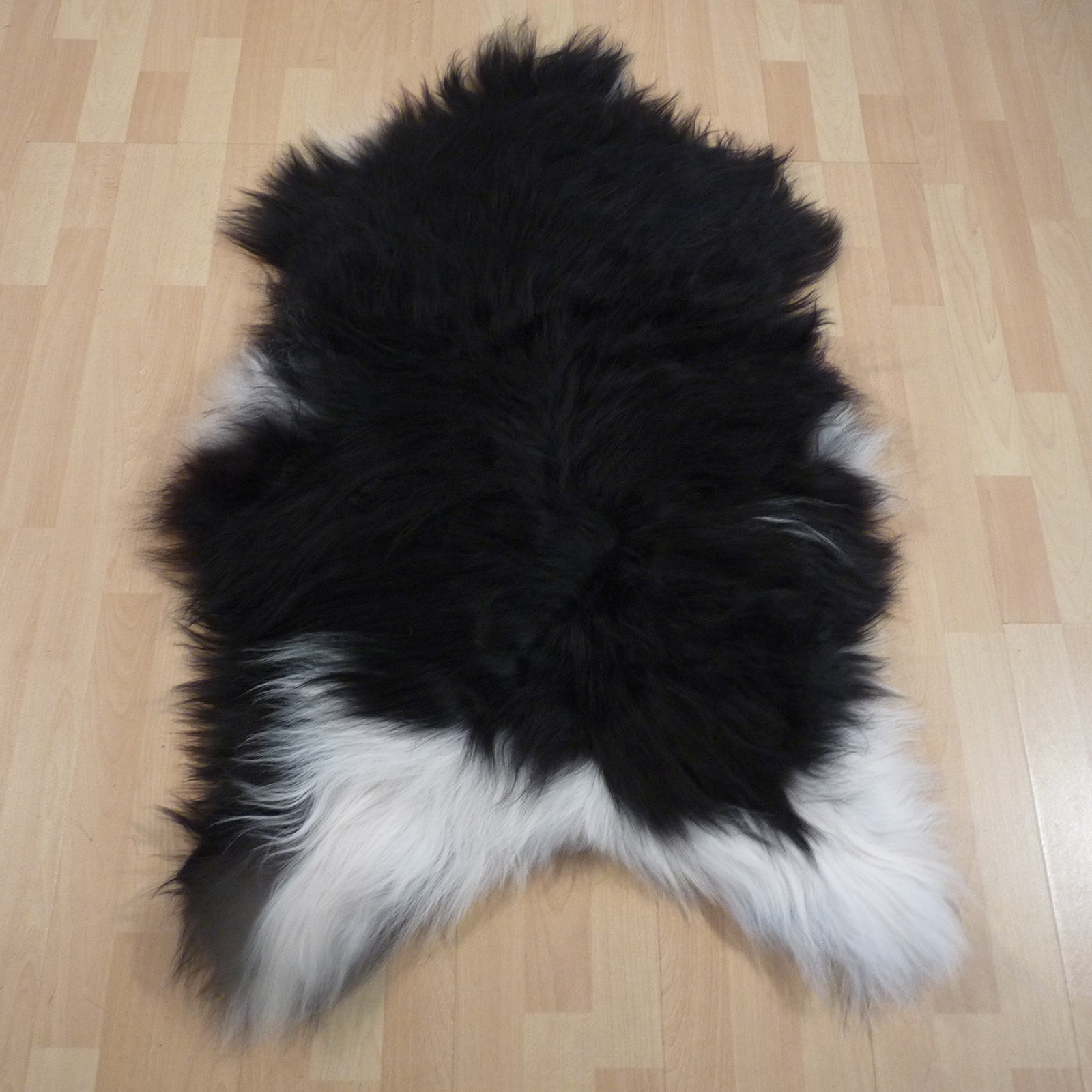 Exklusives Unikat Islandschaffell schwarz - weiß 125x75cm #15249