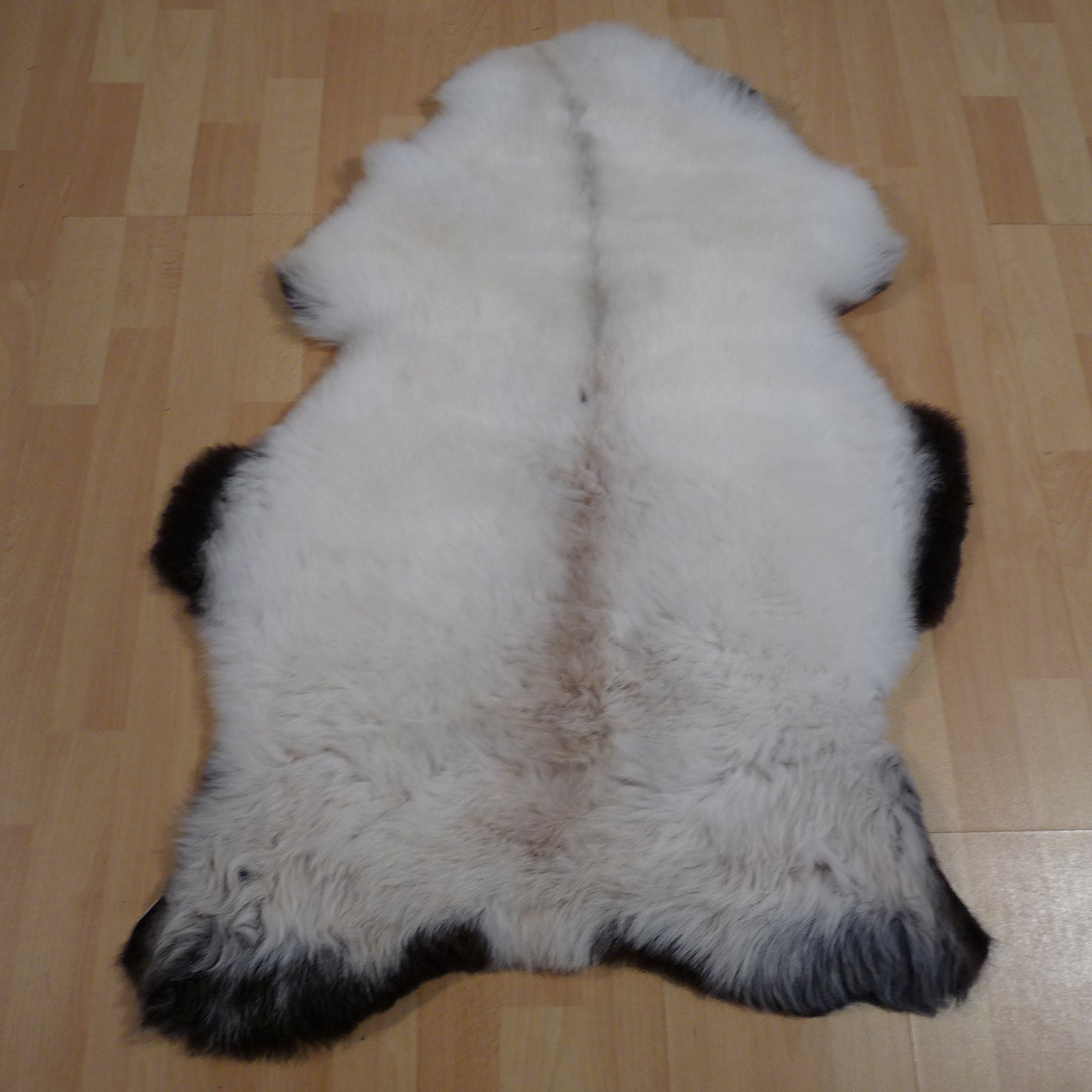 Exklusives Unikat Lammfell weiß - schwarzbraun 110x70cm #15299