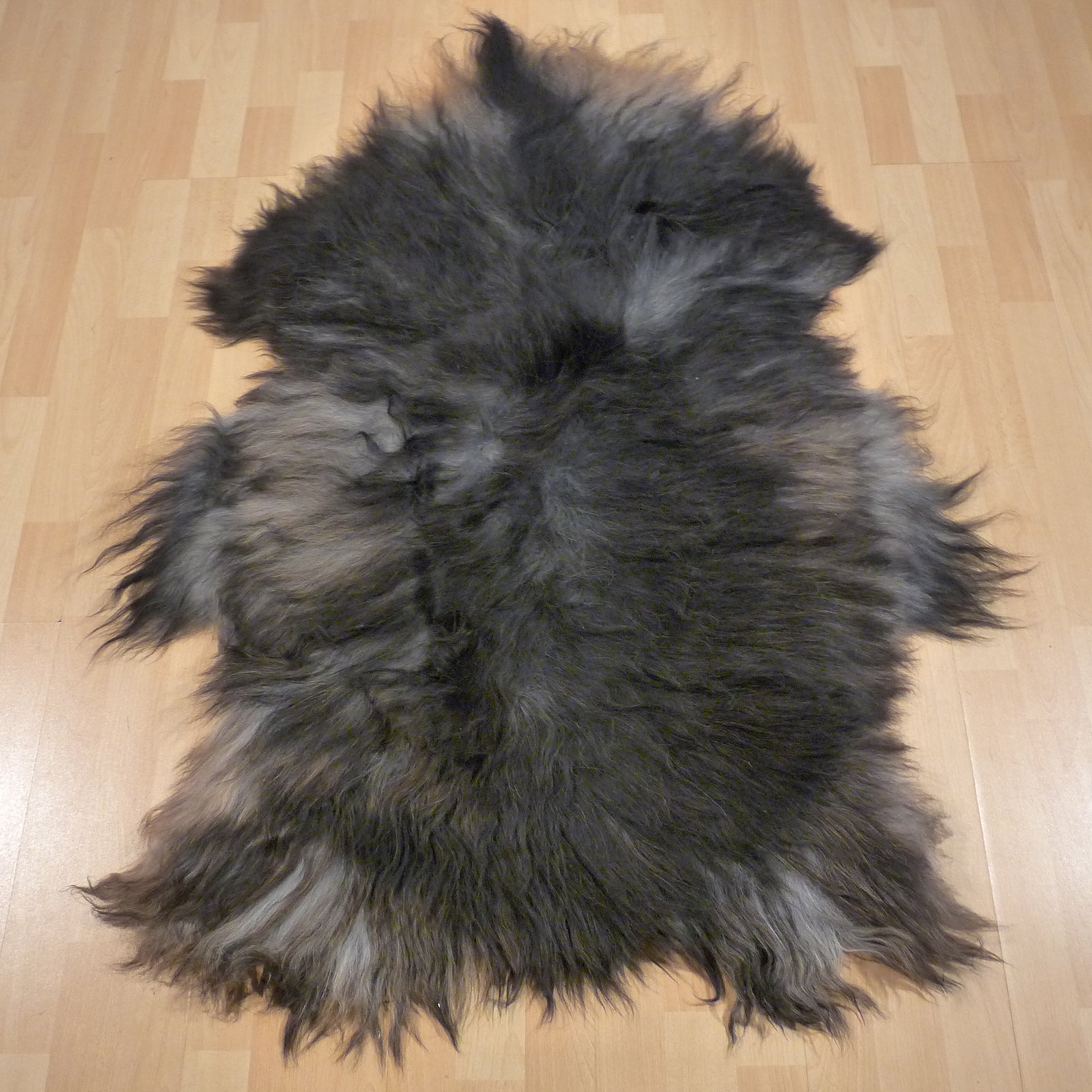 Exklusives Unikat Islandschaffell schwarz - grau - braun 135x95cm #14949