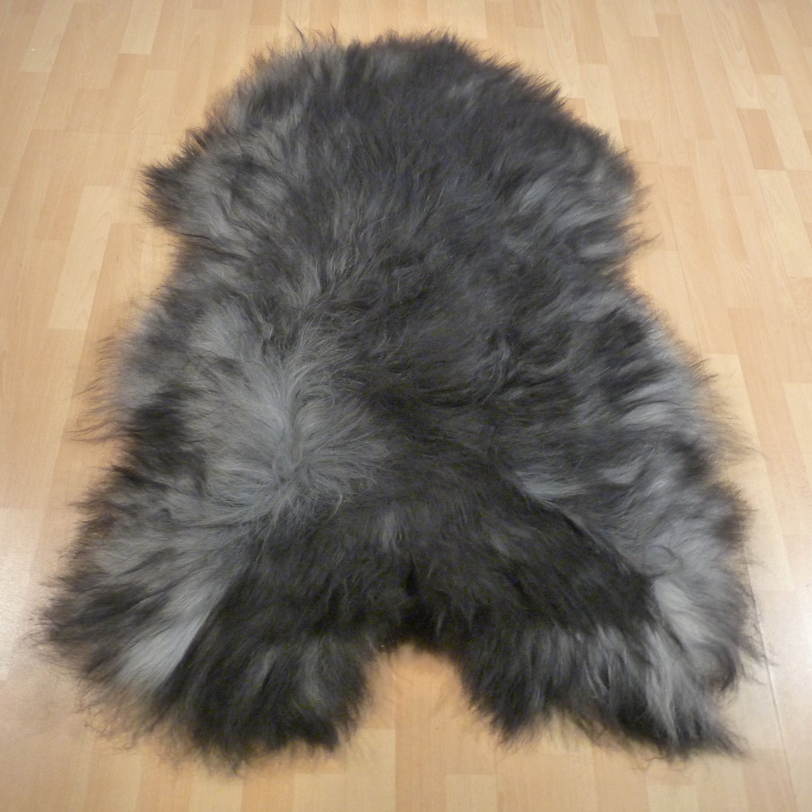 Exklusives Unikat Islandschaffell weiß - schwarz 140x95cm #15771