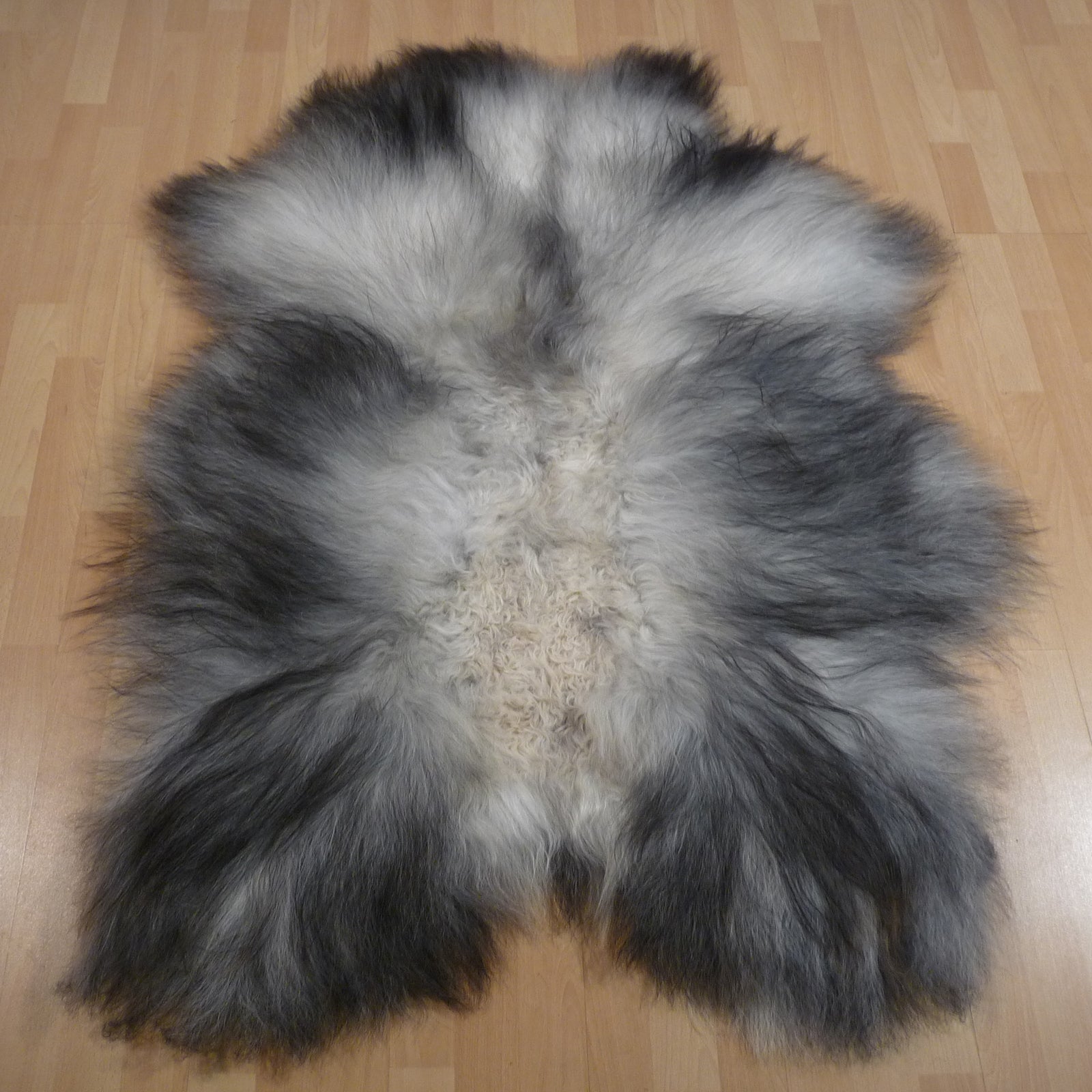 Exklusives Unikat Islandschaffell weiß - schwarz - grau 135x105cm #15789