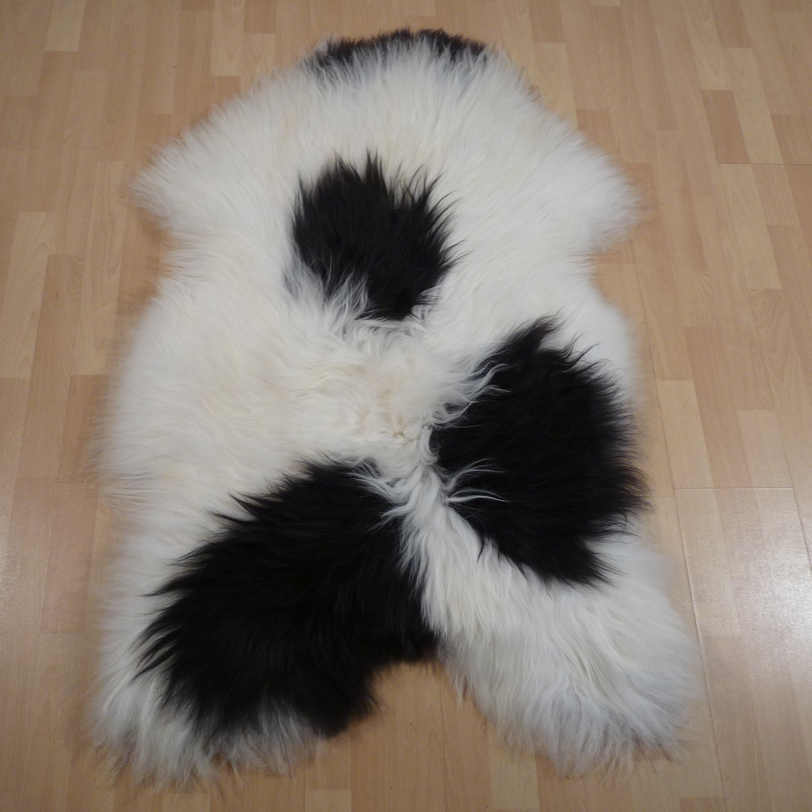 Exklusives Unikat Islandschaffell schwarz - weiß 135x90cm #15793