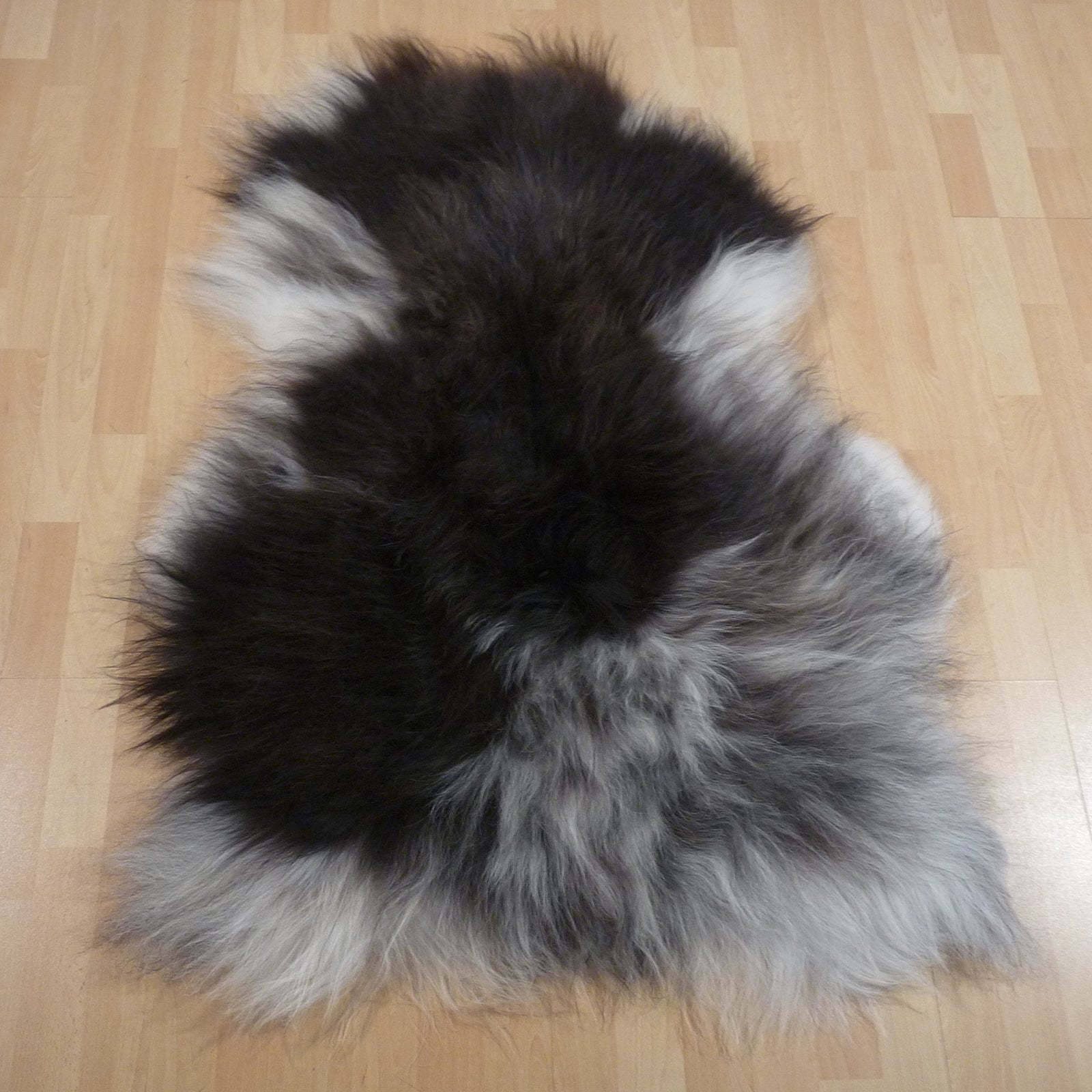 Exklusives Unikat Islandschaffell schwarz - weiß 120x95cm #15818
