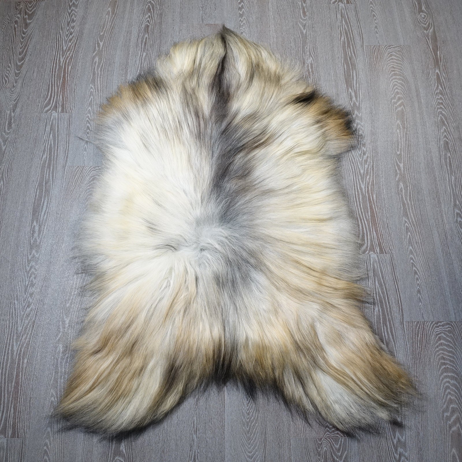 Exklusives Unikat Islandschaffell graubraun - weiß 130x85cm #15928